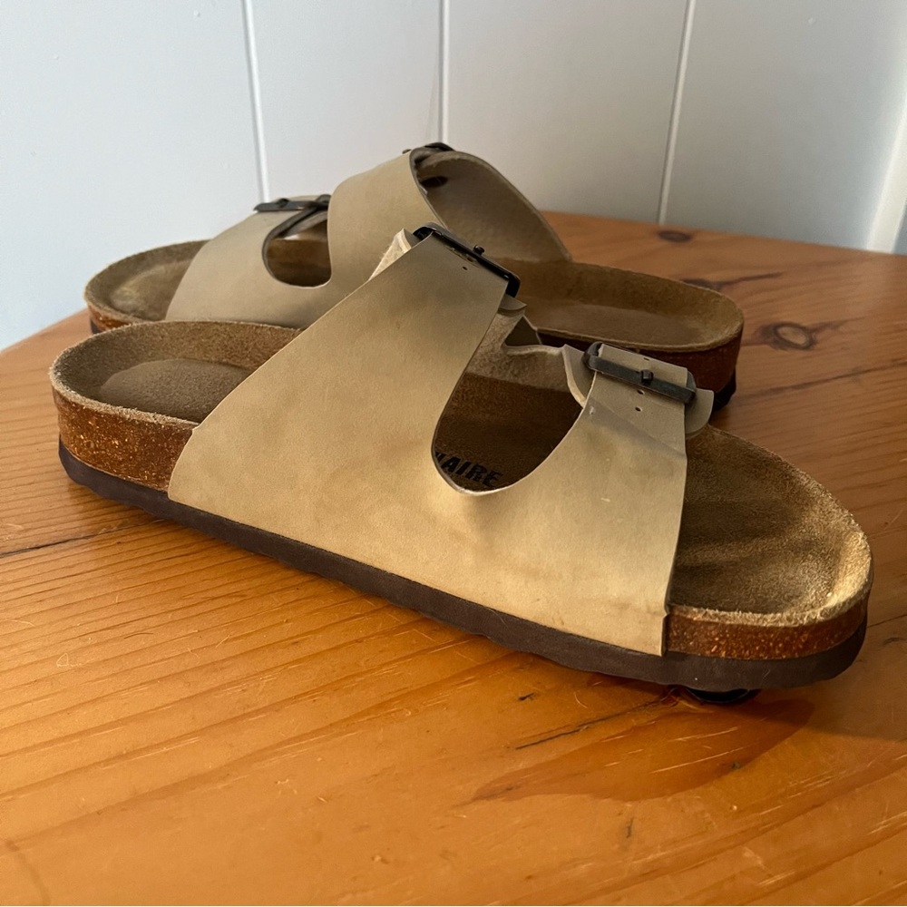 Cushionaire Lane Cork Footbed Sandals Slip On Two Strap Buckle Stone Tan Comfy - Picture 2 of 11